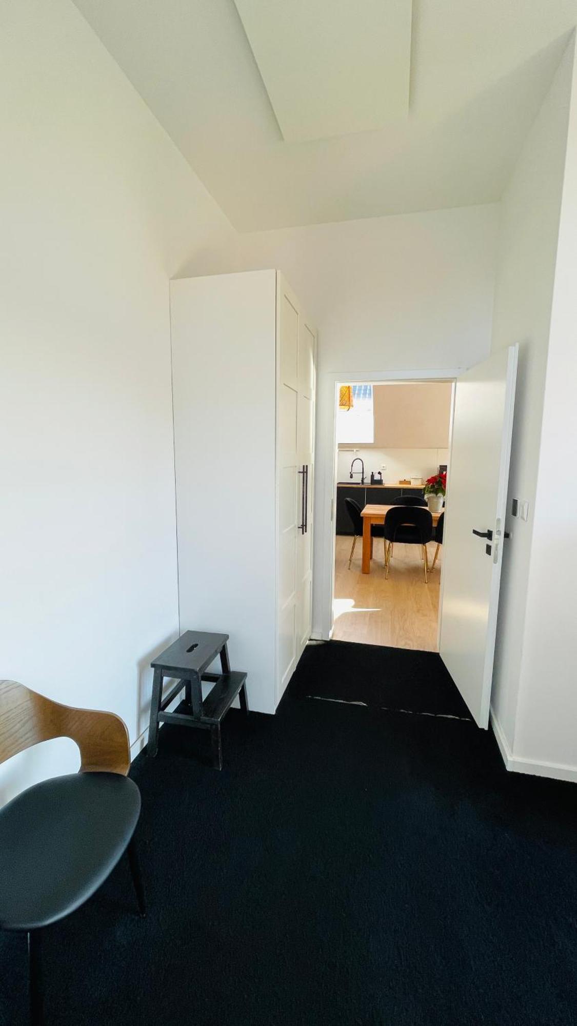 House Flow, 3 Room, Free 2 Parking Bratislava Extérieur photo