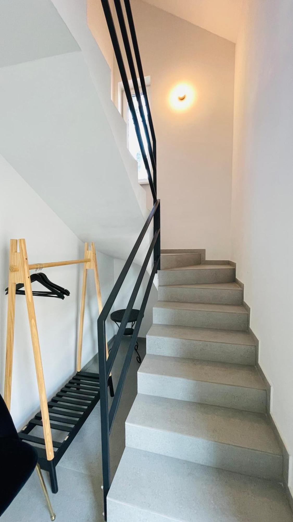 House Flow, 3 Room, Free 2 Parking Bratislava Extérieur photo