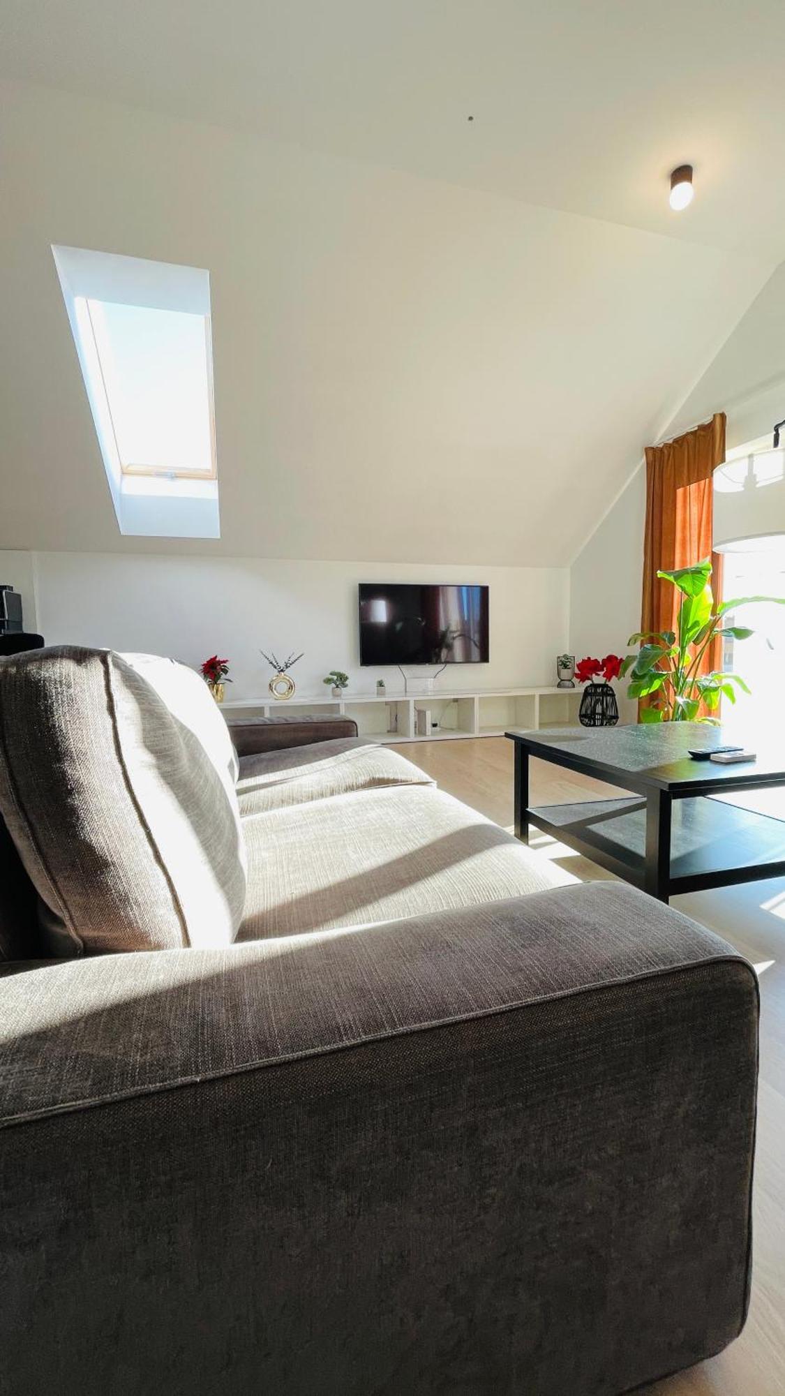House Flow, 3 Room, Free 2 Parking Bratislava Extérieur photo