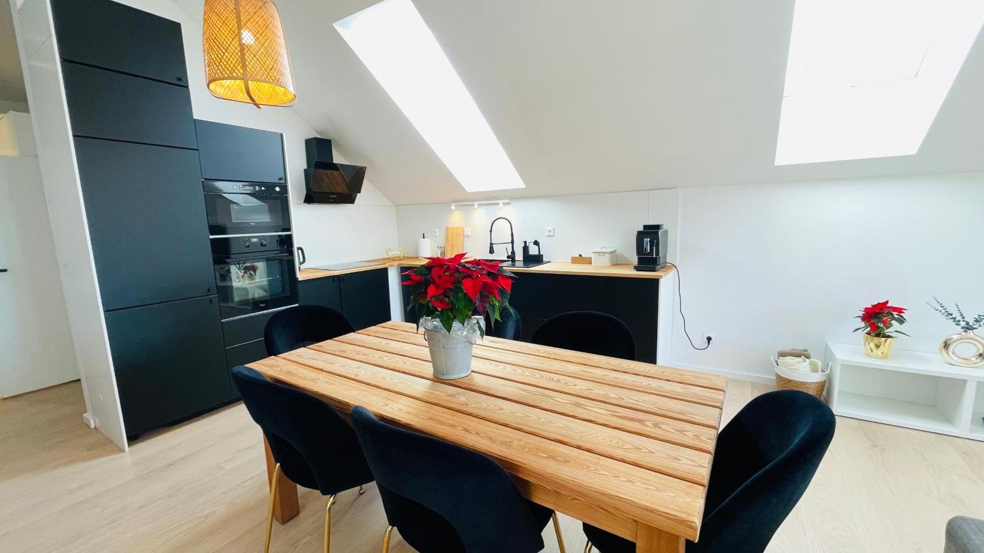 House Flow, 3 Room, Free 2 Parking Bratislava Extérieur photo