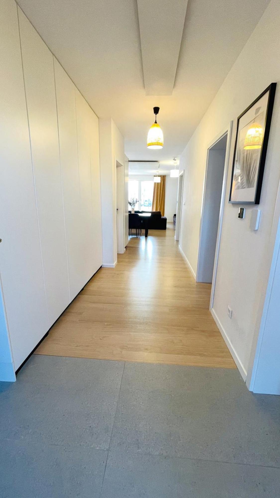 House Flow, 3 Room, Free 2 Parking Bratislava Extérieur photo